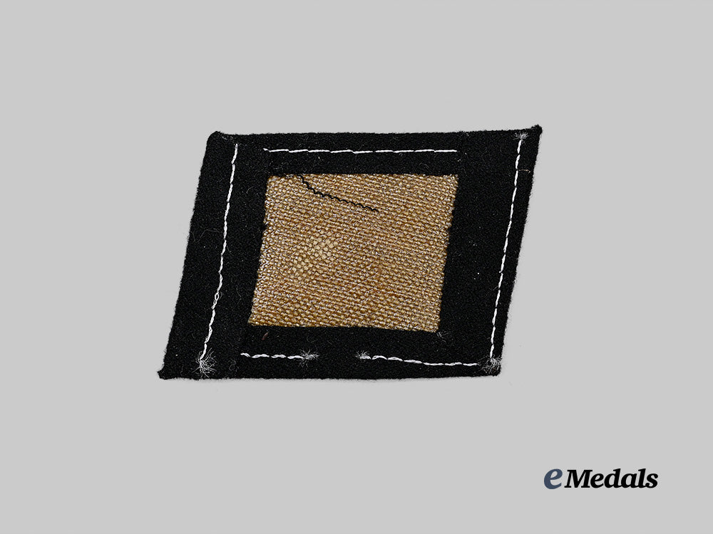 germany,_s_s._a_mint_waffen-_s_s_kaukasischer_waffenverband_collar_tab_e_medals__g63013_3