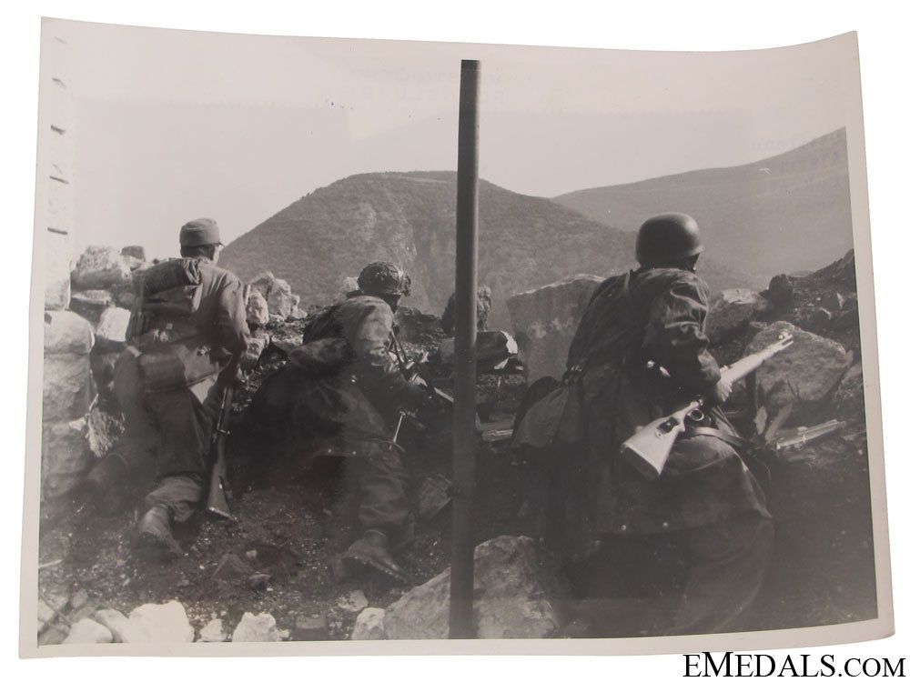 superb_fallschirmjäger_photo–_drvar,_bihac1944_superb_fallschir_51100cc9e5bde