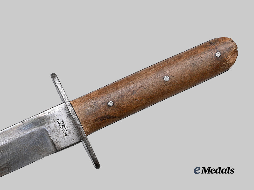 austria,_empire._an_m17_austro-_hungarian_trench_knife,_by_wlaszlovits_stocsz_e_medals__e_u24931_6