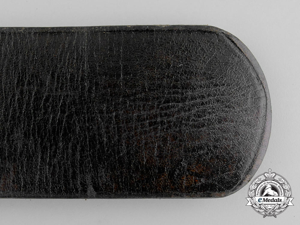 a_german_red_cross(_deutches_roten_kreuz)_belt_t_145