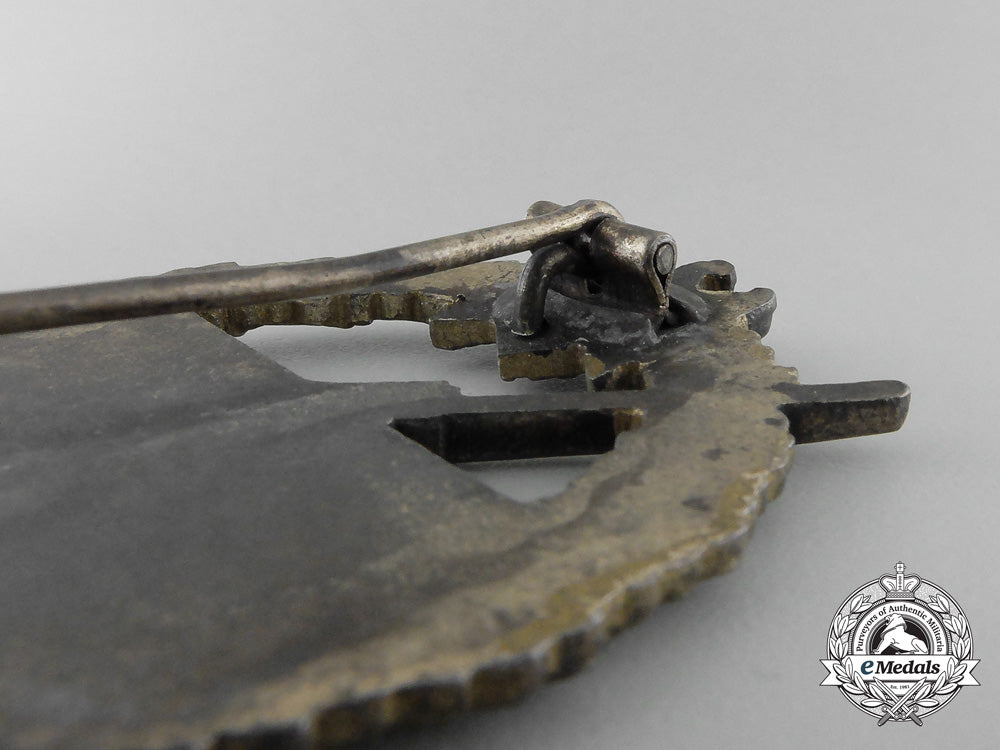 a_kriegsmarine_coastal_artillery_badge_by_funcke&_brüninghaus_t_567
