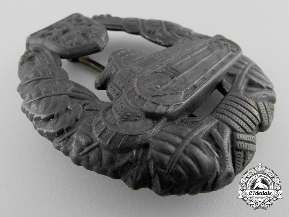 a1920_czechoslovakian_tank_crew_badge_t_818