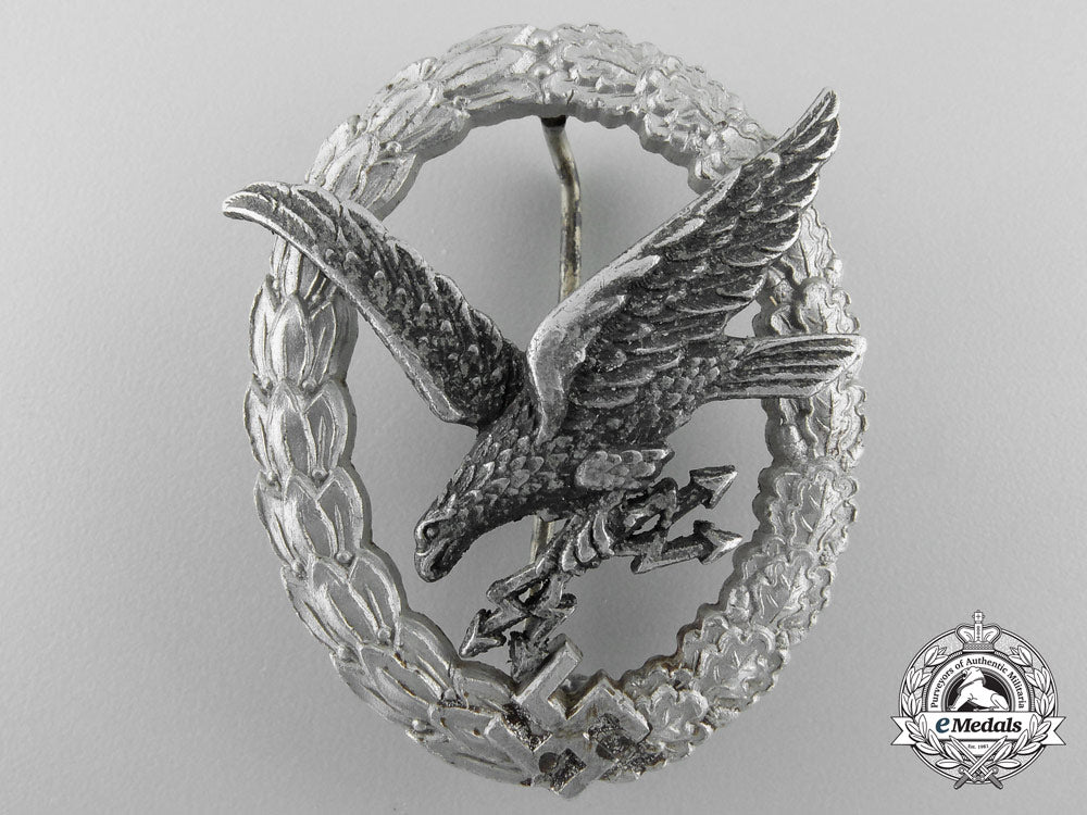 germany,_luftwaffe._a_radio_operator&_air_gunner_badge,_aluminum_version,_by_assmann_t_953_2_3