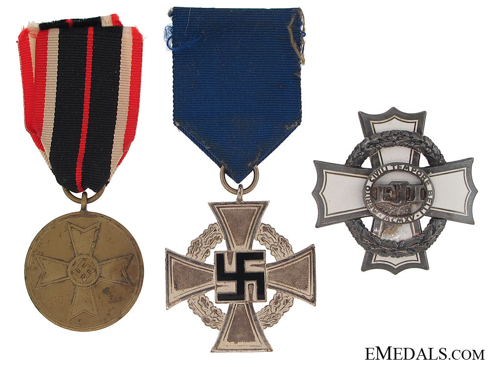 three_awards_three_awards_50d33d028556a