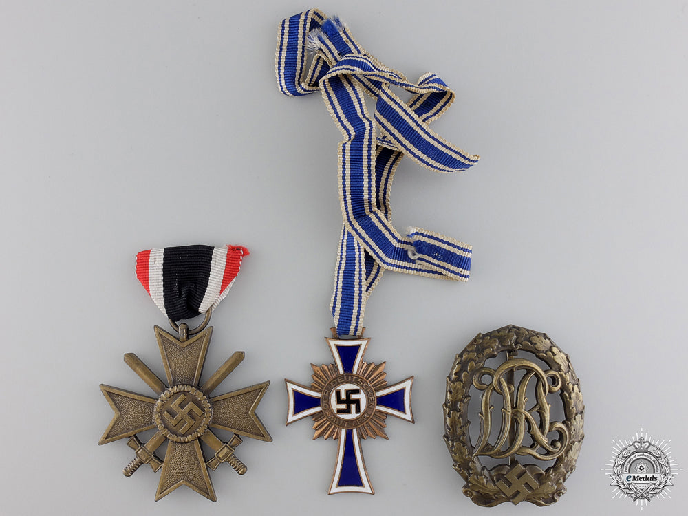 three_second_war_german_medals,_awards,_and_badges_three_second_war_549323609c7ca