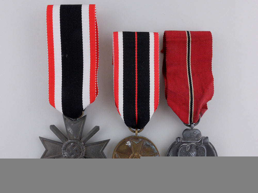 three_second_war_german_medals&_awards_three_second_war_55acf01038152