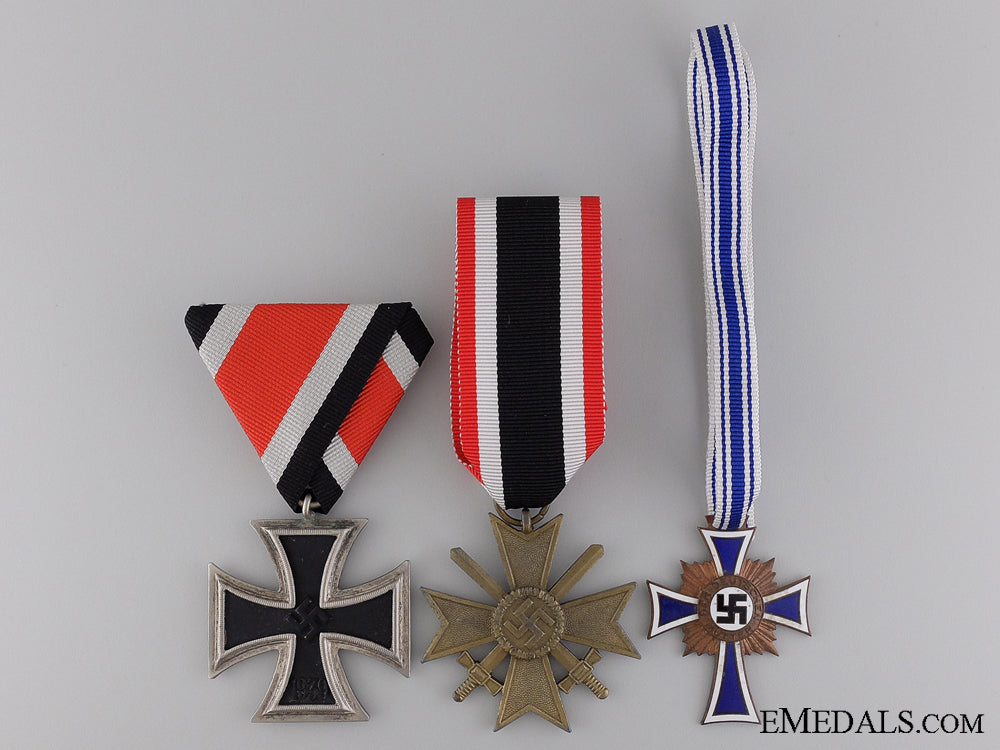 three_third_reich_awards_three_third_reic_542aaa55cf191