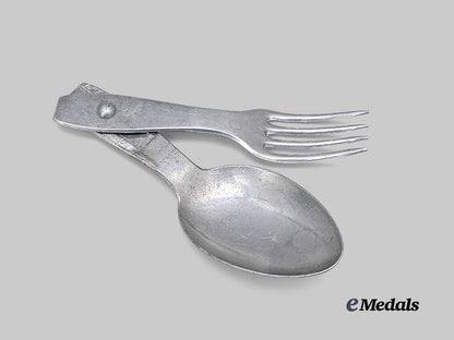 germany,_wehrmacht._a_field_spork,_mid-_war_example,_by_e_s_m_e_medals__g62662_3