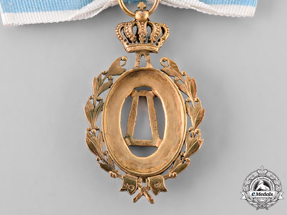 serbia,_kingdom._a_queen_draga_medal,_i_class_gold_grade_tray107_7_lo_130