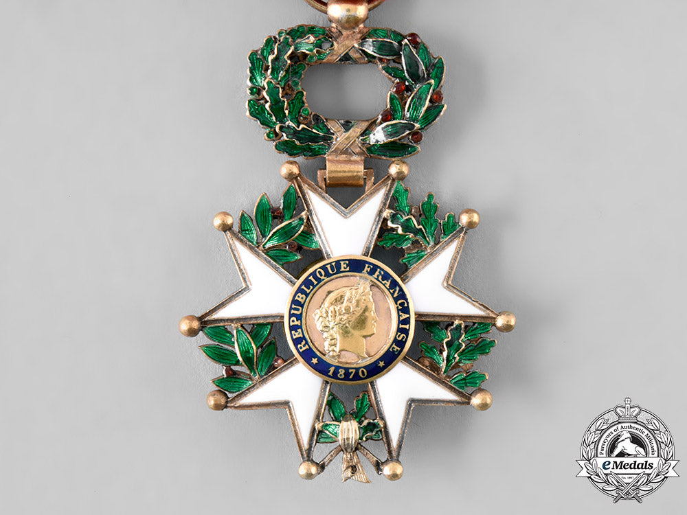 france,_iii_republic._an_order_of_the_legion_of_honour,_iv_class_officer,_c.1918_tray10_lo_024