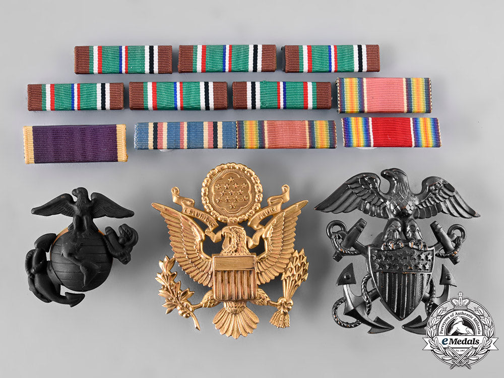 united_states._a_lot_of_three_second_war_cap_badges_and_ten_ribbon_bars_tray200_lo_045