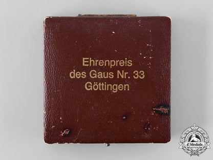 germany,_nsdap._a1937_nsdap_göttingen15-_year_anniversary_table_medal,_with_case,_by_schmal&_schulz_tray209_6_lo_036_1_1