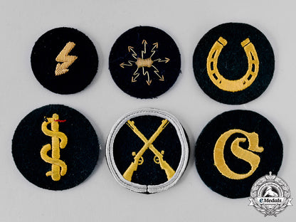 germany,_wehrmacht._a_lot_of_cloth_german_uniform_insignia_tray31_lo_017