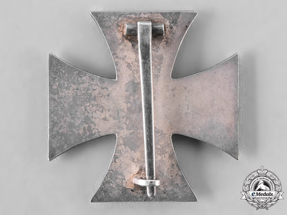 germany,_wehrmacht._a1939_iron_cross_i_class,_with_case_tray49_2_lo_051