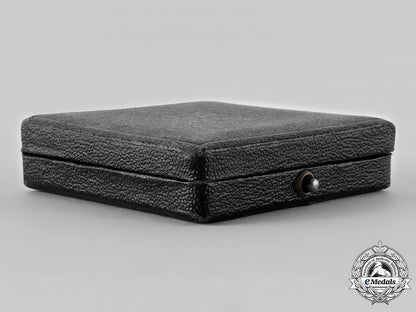 germany,_wehrmacht._a1939_iron_cross_i_class,_with_case_tray49_2_lo_056