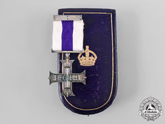 United Kingdom. A George Vi Military Cross With Case