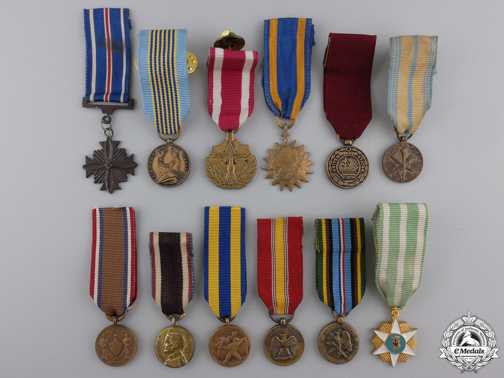 twelve_miniature_american_service_and_campaign_medals_twelve_miniature_553504cac07de