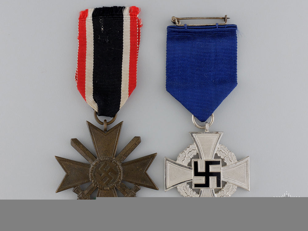 two_second_war_merit&_service_awards_two_second_war_m_54b40f114d527