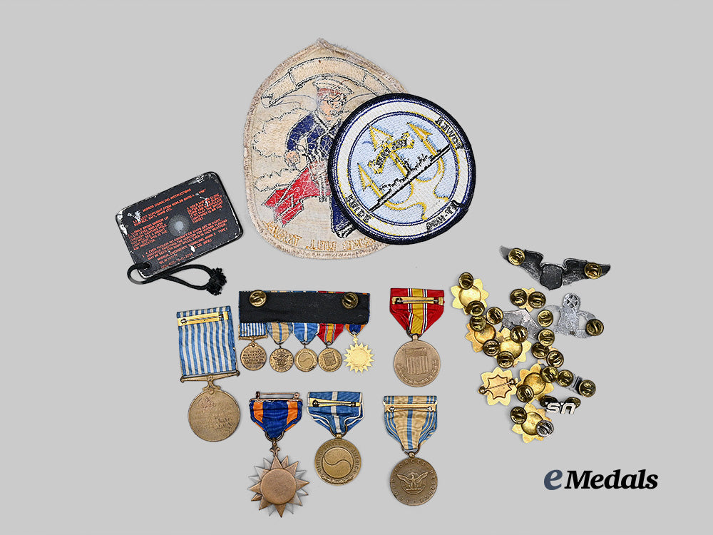 united_states._a_mixed_lot_of_medals_and_insignia_to_a_korean_war_veteran_e_medals__m0625-112_3