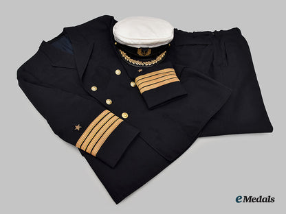 germany,_federal_republic._the_bundesmarine_uniform_of_kapitän_zur_see_hans_jenisch,_u-_boat_ace_and_knight’s_cross_recipient_l22_mnc3652_344