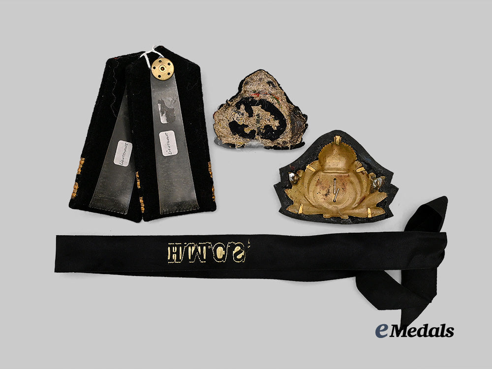 canada,_commonwealth._a_lot_of_second_war_canadian_naval_insignia_e_medals__m0473-56_4