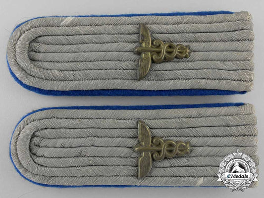 a_german_army_medical_administration_shoulder_boards_u_090