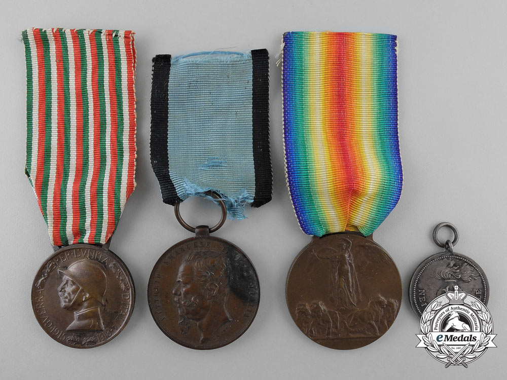 four_italian_medals&_awards_u_121