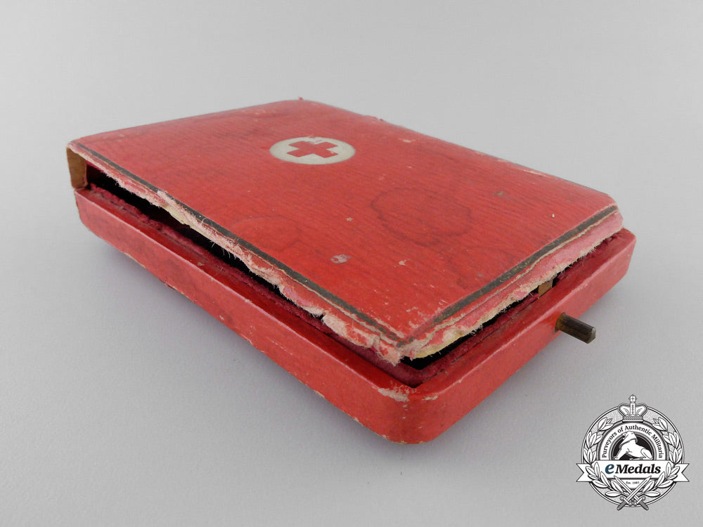 an_italian_benemerenti_red_cross_medal_with_clasp&_case_u_265