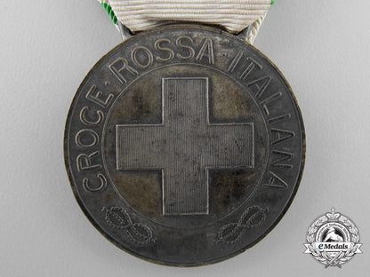 an_italian_benemerenti_red_cross_medal_with_clasp&_case_u_268