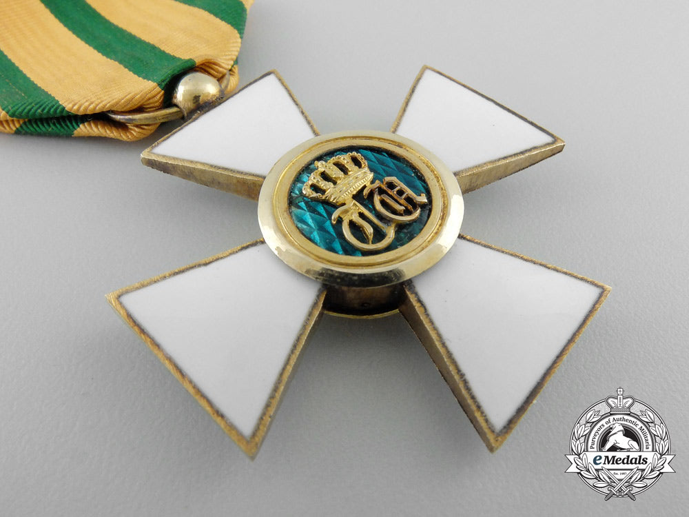 luxembourg._an_order_of_the_oak_crown,_knight's_cross_in_case_u_328