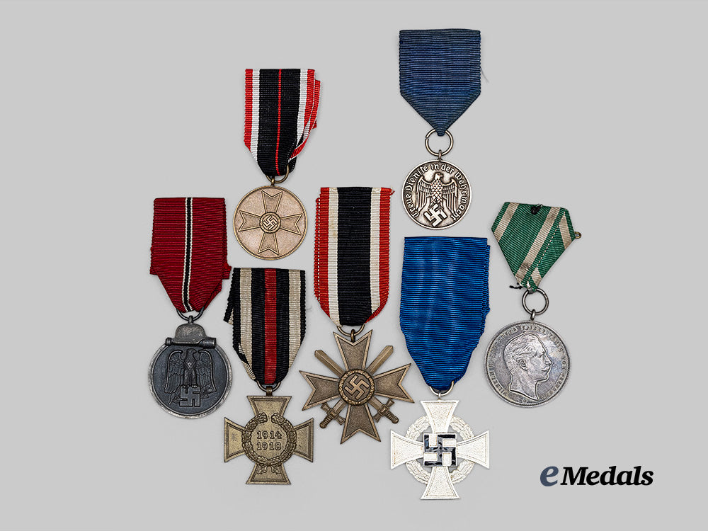 germany,_third_reich._a_mixed_lot_of_awards_for_military_and_civil_service_e_medals__g62851_2