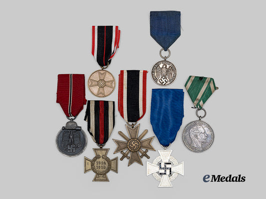 germany,_third_reich._a_mixed_lot_of_awards_for_military_and_civil_service_e_medals__g62851_2