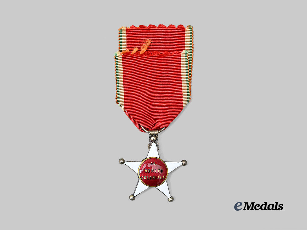 italy,_kingdom._an_order_of_the_colonial_star_of_italy,_knight_e_medals__m0704-103_4