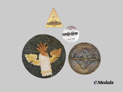germany,_third_reich._a_mixed_lot_of_badges_for_military,_party,_and_labour_personnel_e_medals__g62903_3