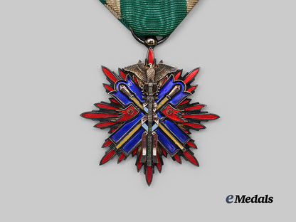 japan,_empire._an_order_of_the_golden_kite,_v_class_with_case_e_medals__w8474_6
