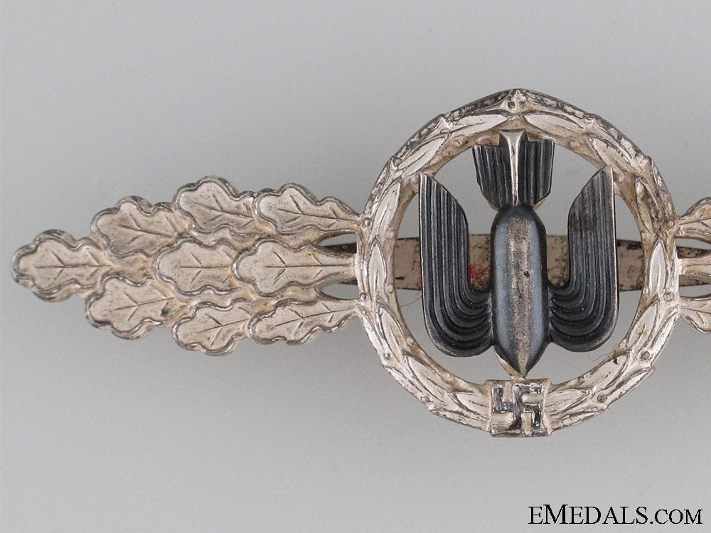 clasp_for_bomber_pilots–_silver_by_g.h._osang_untditled-1.jpg5277d612055f3