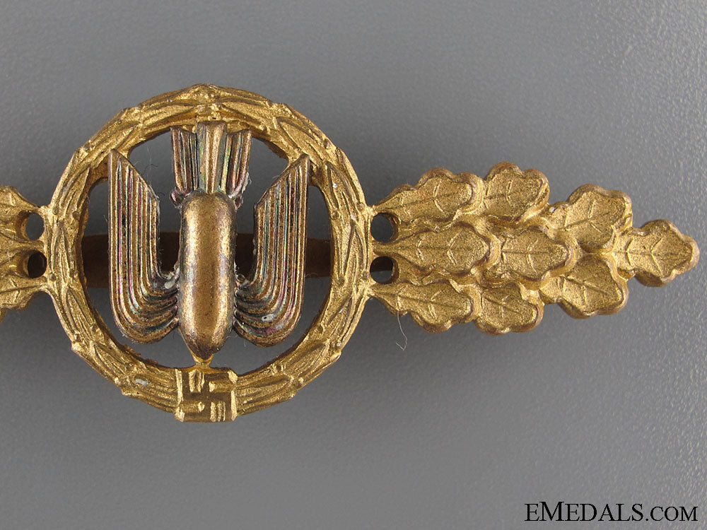 squadron_clasp_for_bomber_pilots-_gold_untitled-1.jpg520d2c57a1fe1