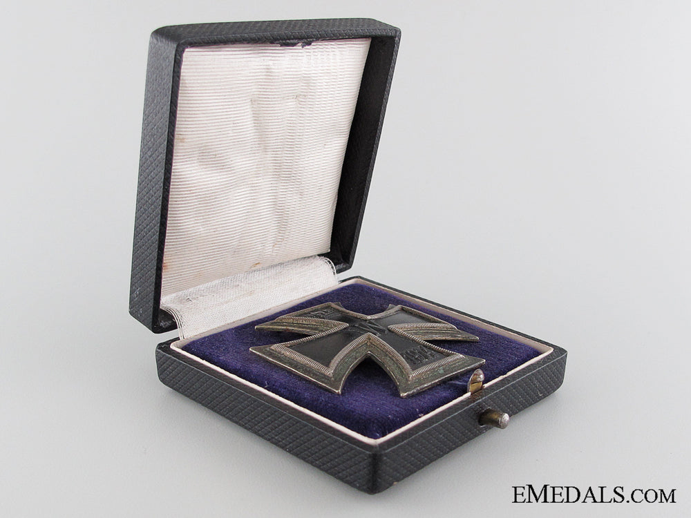 unusual_cased_iron_cross1_st._class1914_unusual_cased_ir_531df7aab0a03