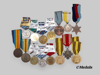europe._a_lot_of_medals,_decorations&_awards_e_medals__e_u24750_7