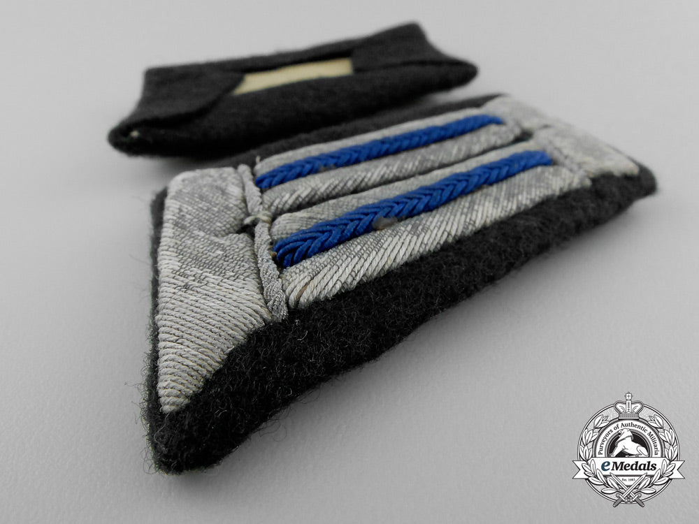 a_set_of_german_army_medical_collar_tabs_v_156