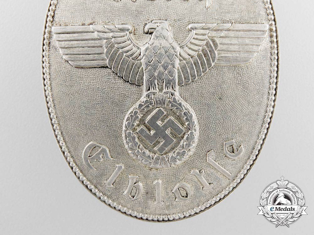 germany,_kriegsmarine._a_rare_elbe_river_boat_pilot_badge;_numbered_v_169_1_2