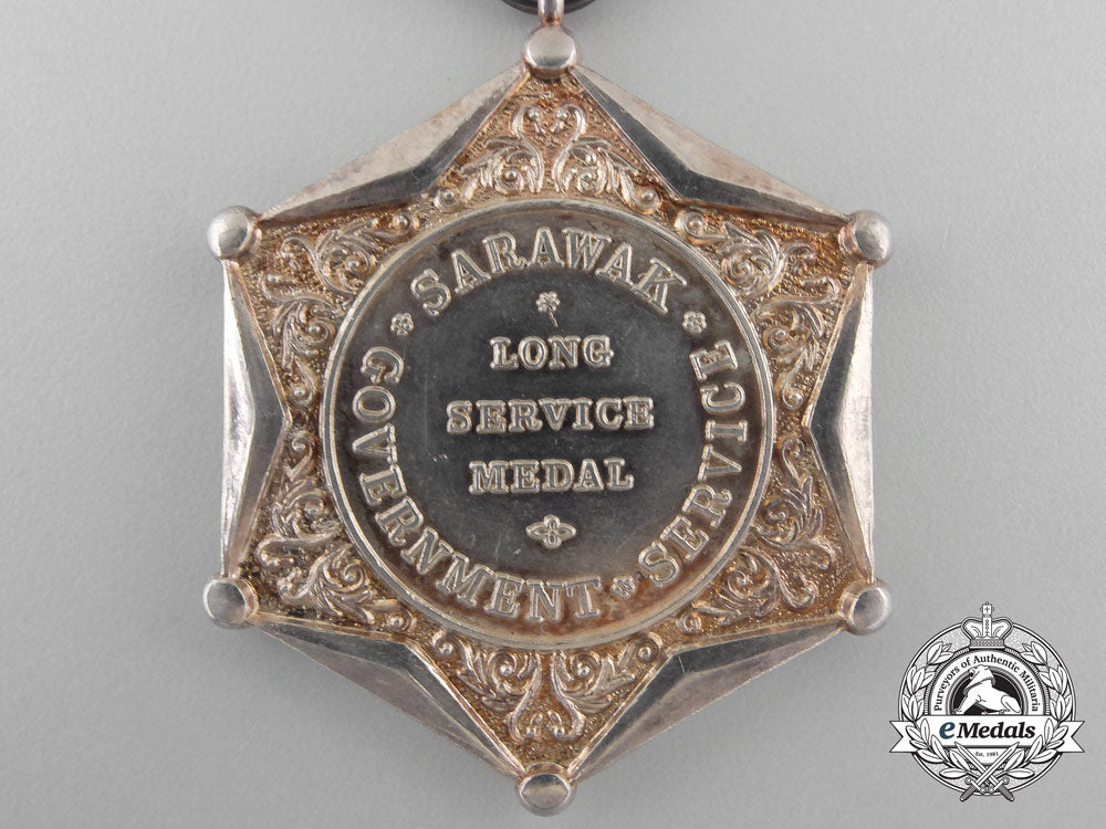 a_malaysian_long_service_decoration(_sarawak)_in_silver_v_842_1