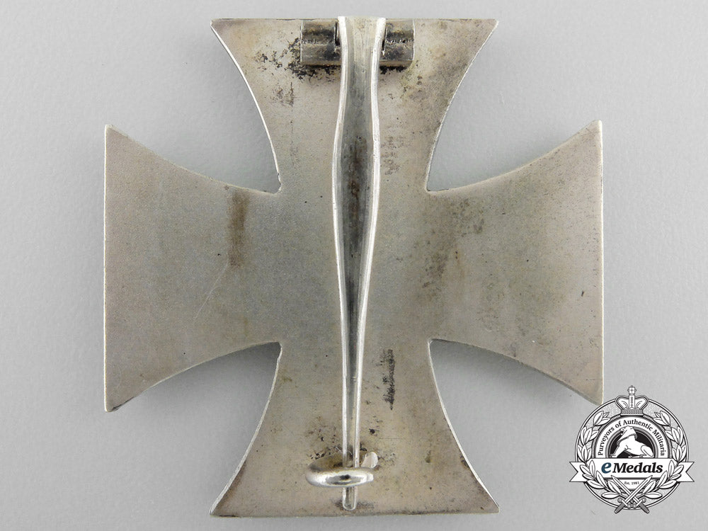 an_iron_cross_first_class1939_with_case_v_962