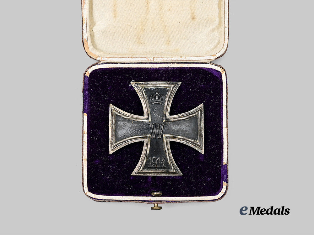 germany,_imperial._a1914_iron_cross_i_class,_by_carl_dillenius,_with_case_e_medals__g61774_3