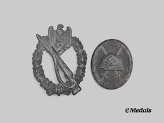 Germany, Wehrmacht. A Pair of Badges for Combat Service