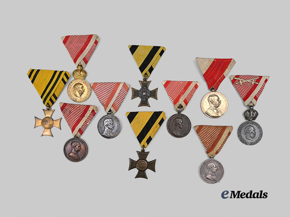 austria,_imperial._a_lot_of_decorations&_medals_e_medals__e_u24808_2