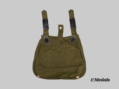 germany,_wehrmacht._a_bread_bag_e_medals__g62677_4