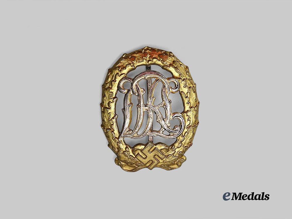 germany,_third_reich._a_d_r_l_sports_badge_for_war_disabled,_by_hermann_wernstein_e_medals__g62881_2