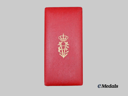italy,_kingdom._an_order_of_the_crown,_grand_cross_set,_in_gold,_by_gardino_e_medals__m0332-75_2