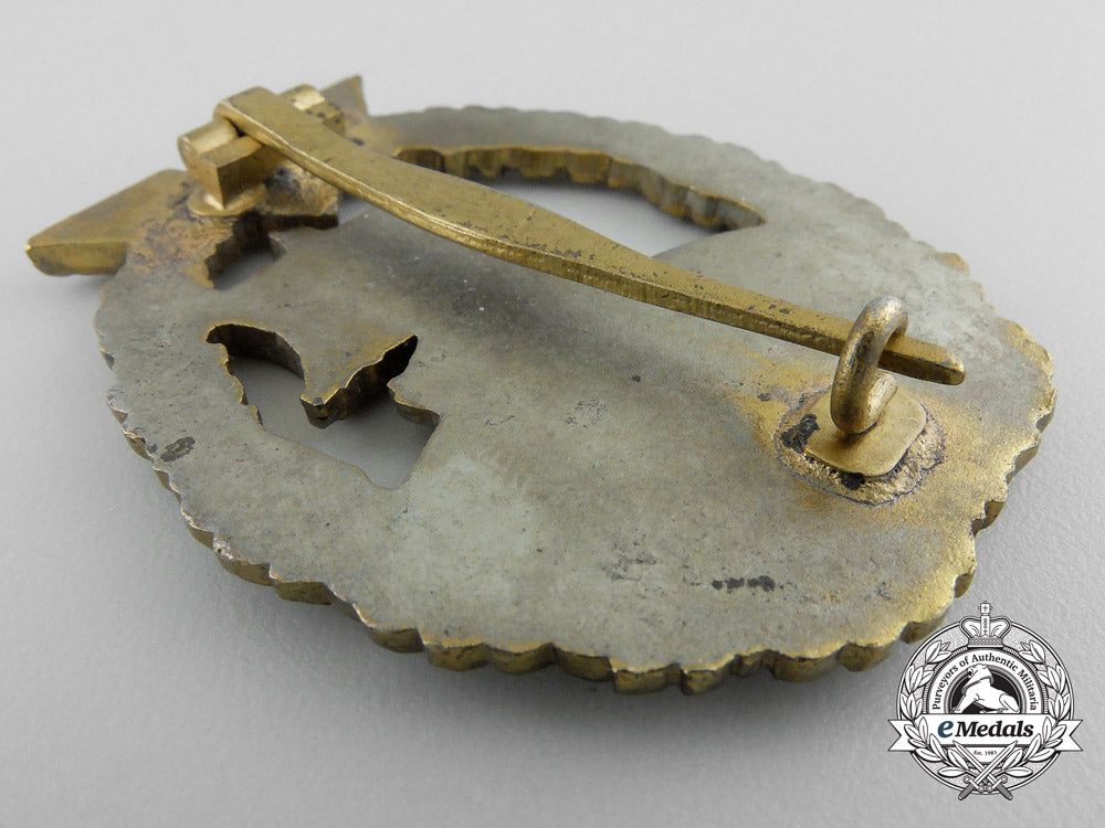 a_kriegsmarine_auxiliary_cruiser_badge_w_095